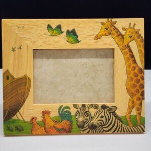 Fetco Noahs Ark Wooden Picture Frame With Giraffes Zebras & Chickens 4.5x3